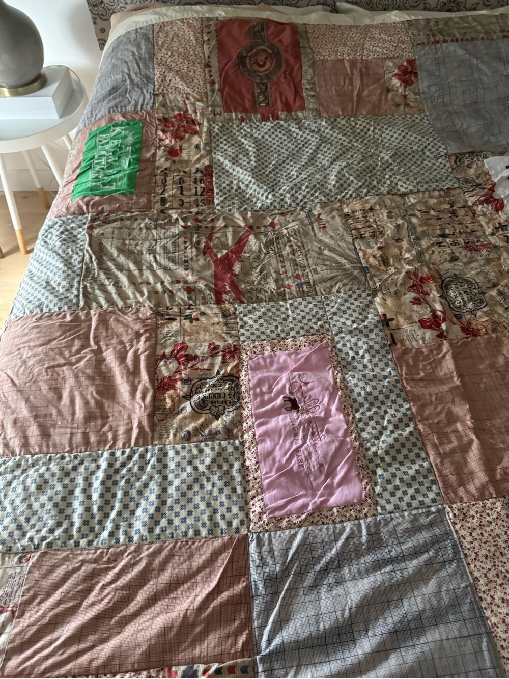 Patchwork Quilt Bedspread in Pink, Beige and Blue approx. 88 by 82 inches - Picture 3 of 7